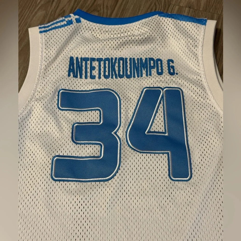 Giannis Antetokounmpo Greece jersey! - Picture 4 of 4